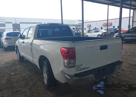 2010 Toyota Tundra Grade 4.6L V8 из США, поврежденный, VIN 5TFRM5F17AX010008